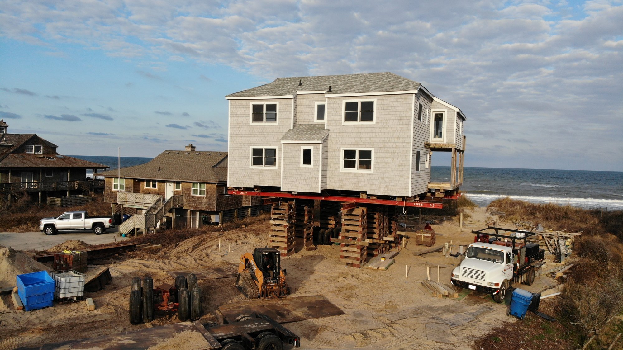 beach house being elevated 